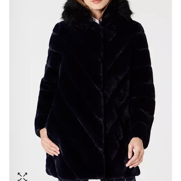 Faux fur coat, knee length with hood! - Picture 1 of 7